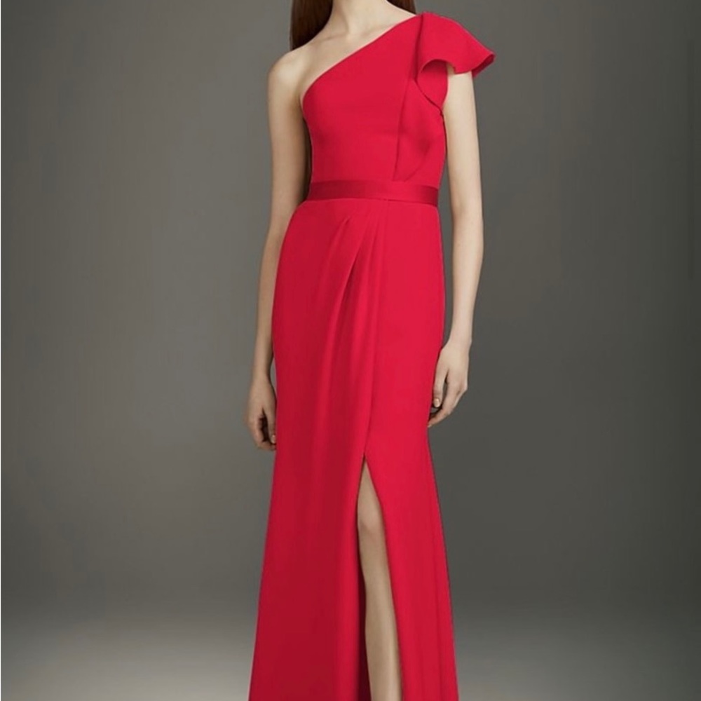 White Vera Wang long one shoulder Black Evening Dress Slit front Size 2‎